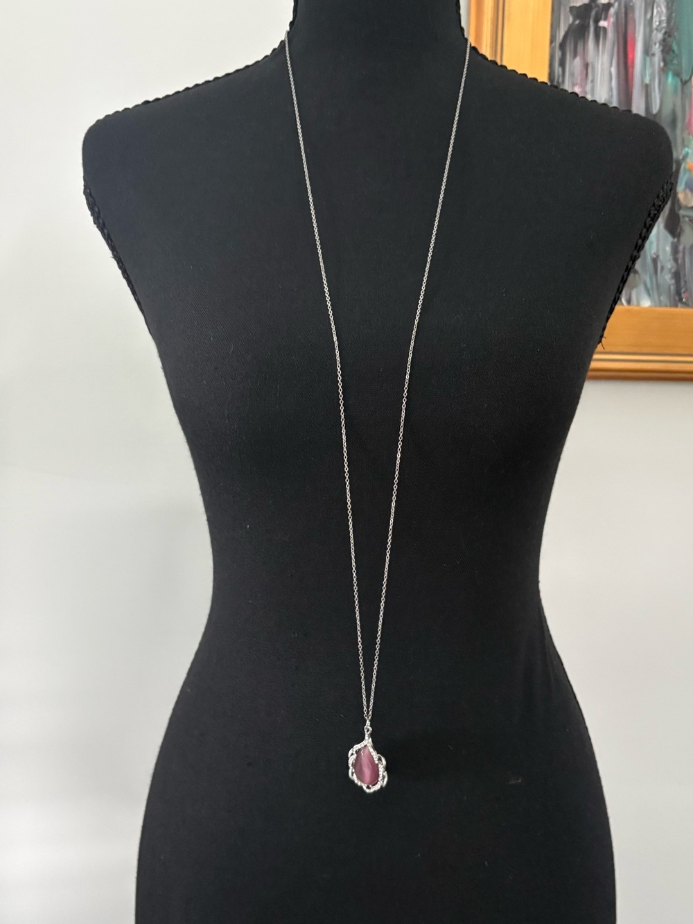 Source Unknown Silver-Tone Necklace with Purple Teardrop Pendant